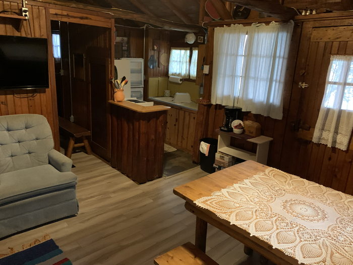 Lightkeepers Cottages (Clippingers Rustic Cottages) - From Web Listing (newer photo)